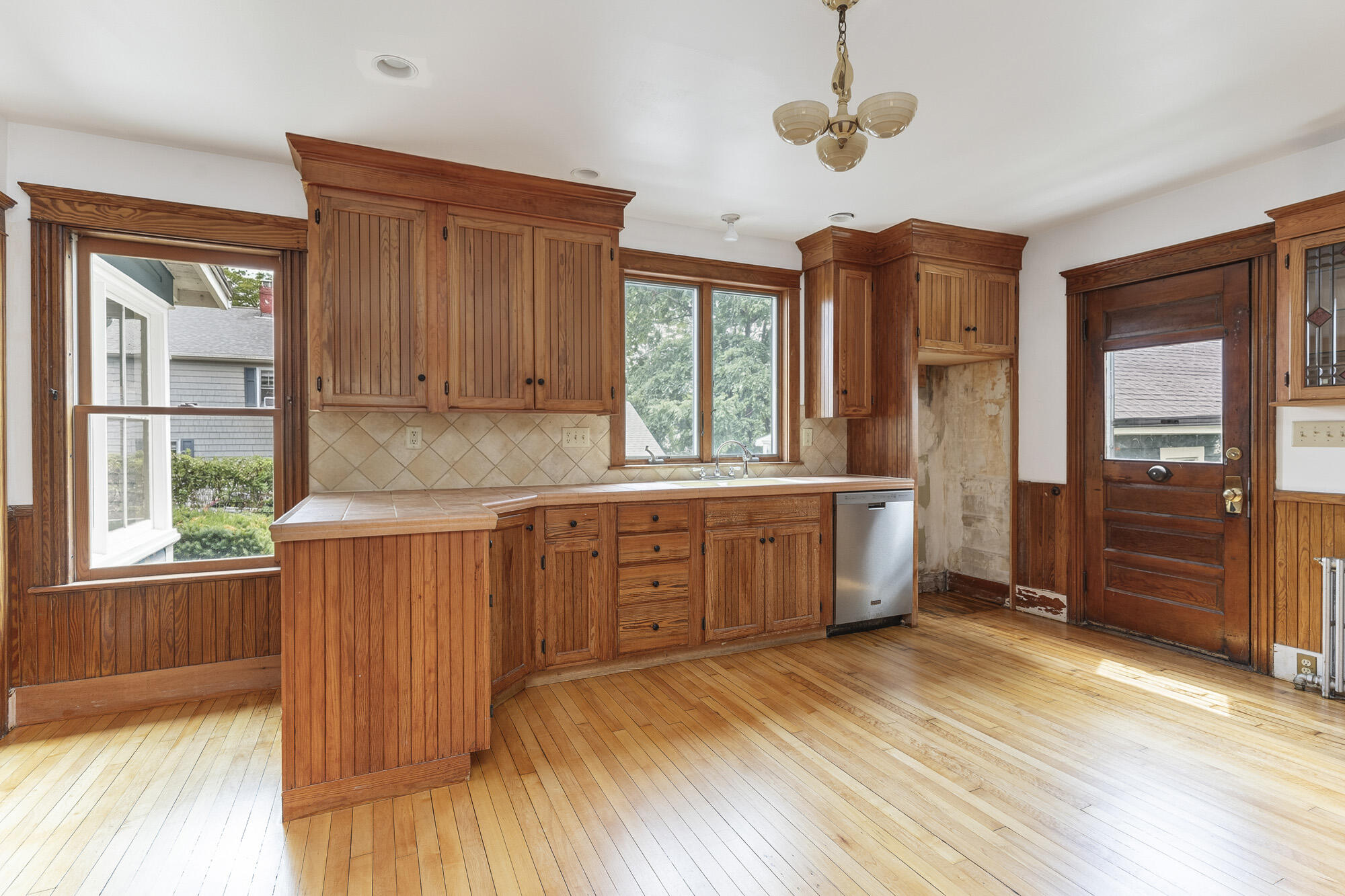 86 Gleckler Road Portland, ME 04103 - Photo 15 of 50 Kitchen