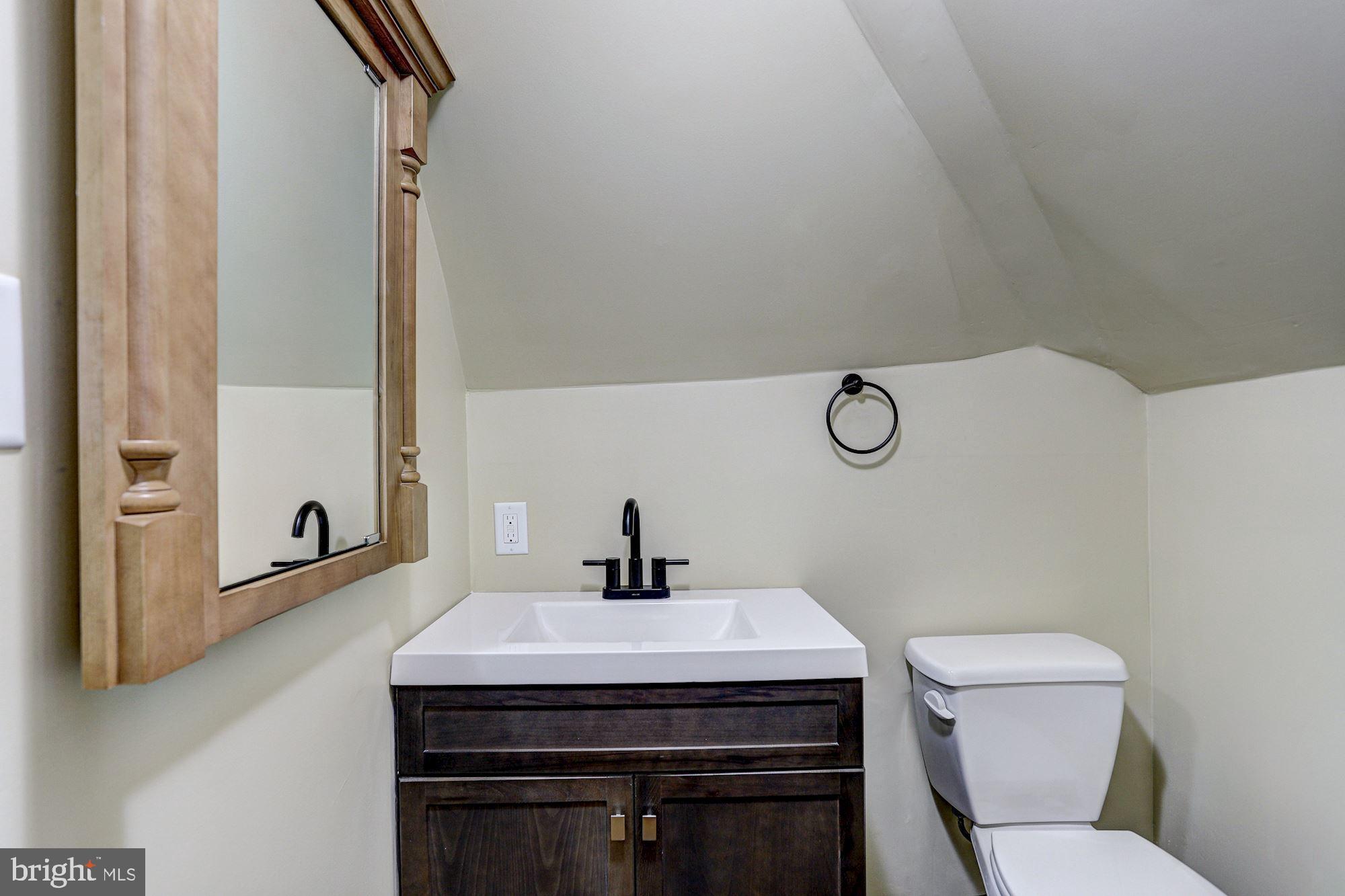 412 Leppo Road Westminster, MD 21158 - Photo 19 of 40 Primary Bedroom Suite Powder Room
