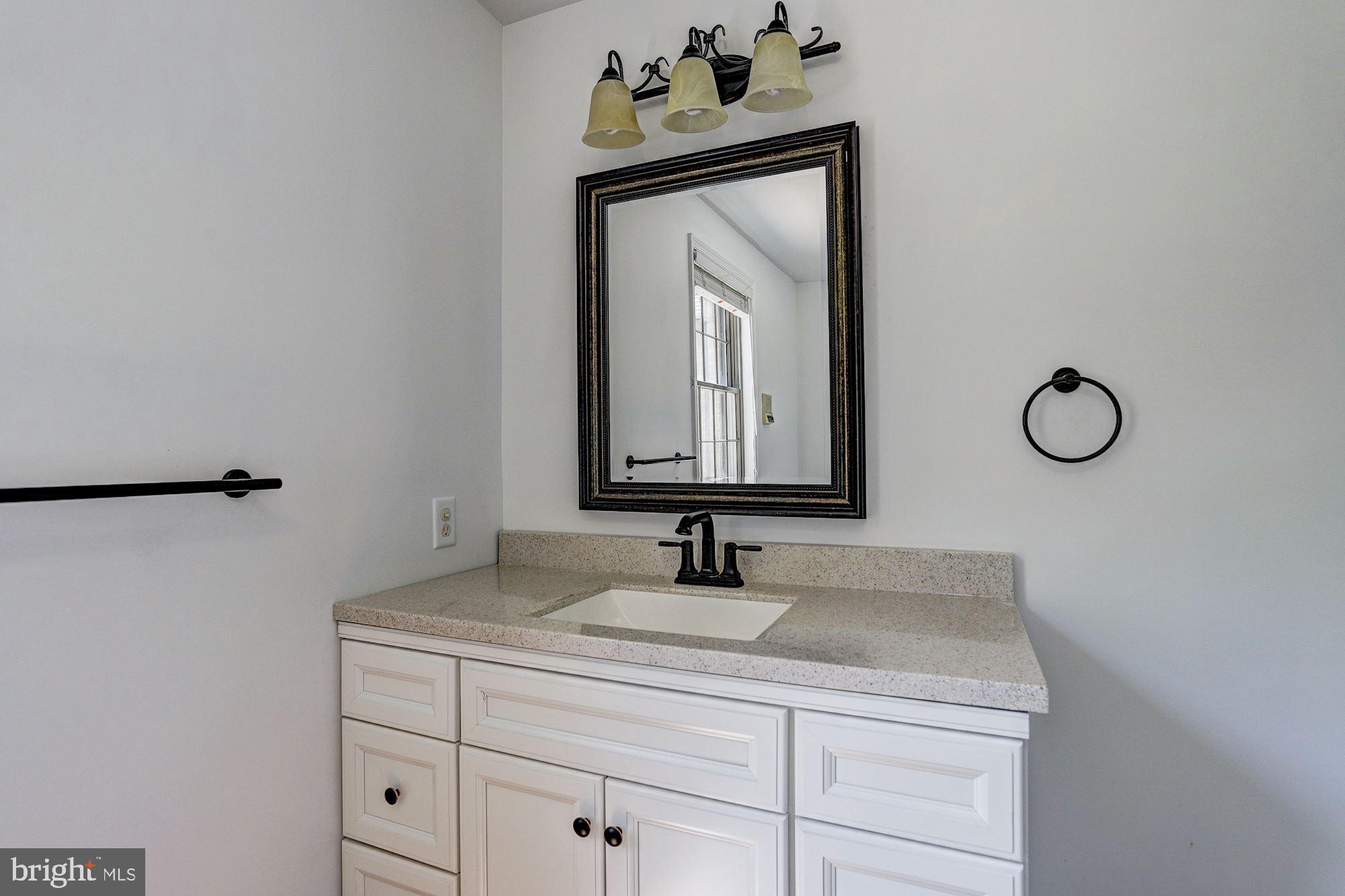 412 Leppo Road Westminster, MD 21158 - Photo 25 of 40 Bath