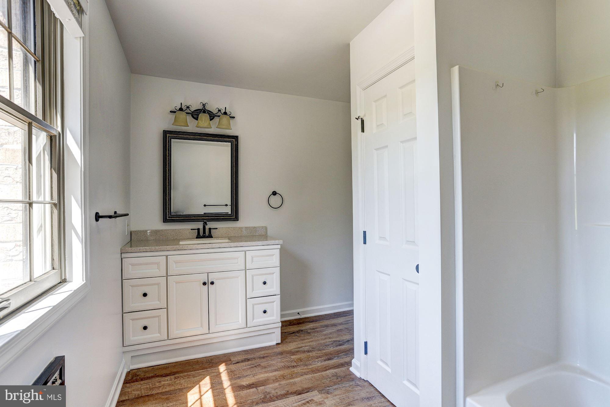 412 Leppo Road Westminster, MD 21158 - Photo 26 of 40 Bath
