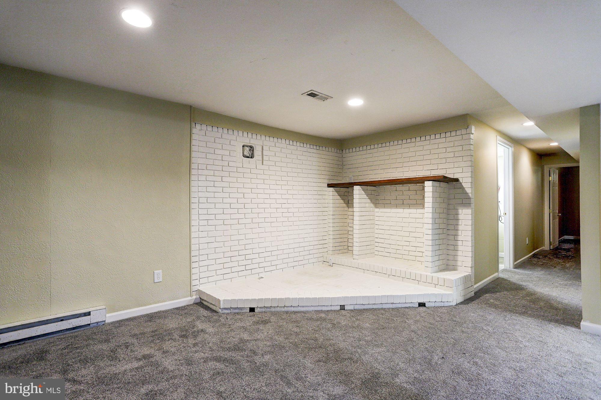 412 Leppo Road Westminster, MD 21158 - Photo 28 of 40 Family Room