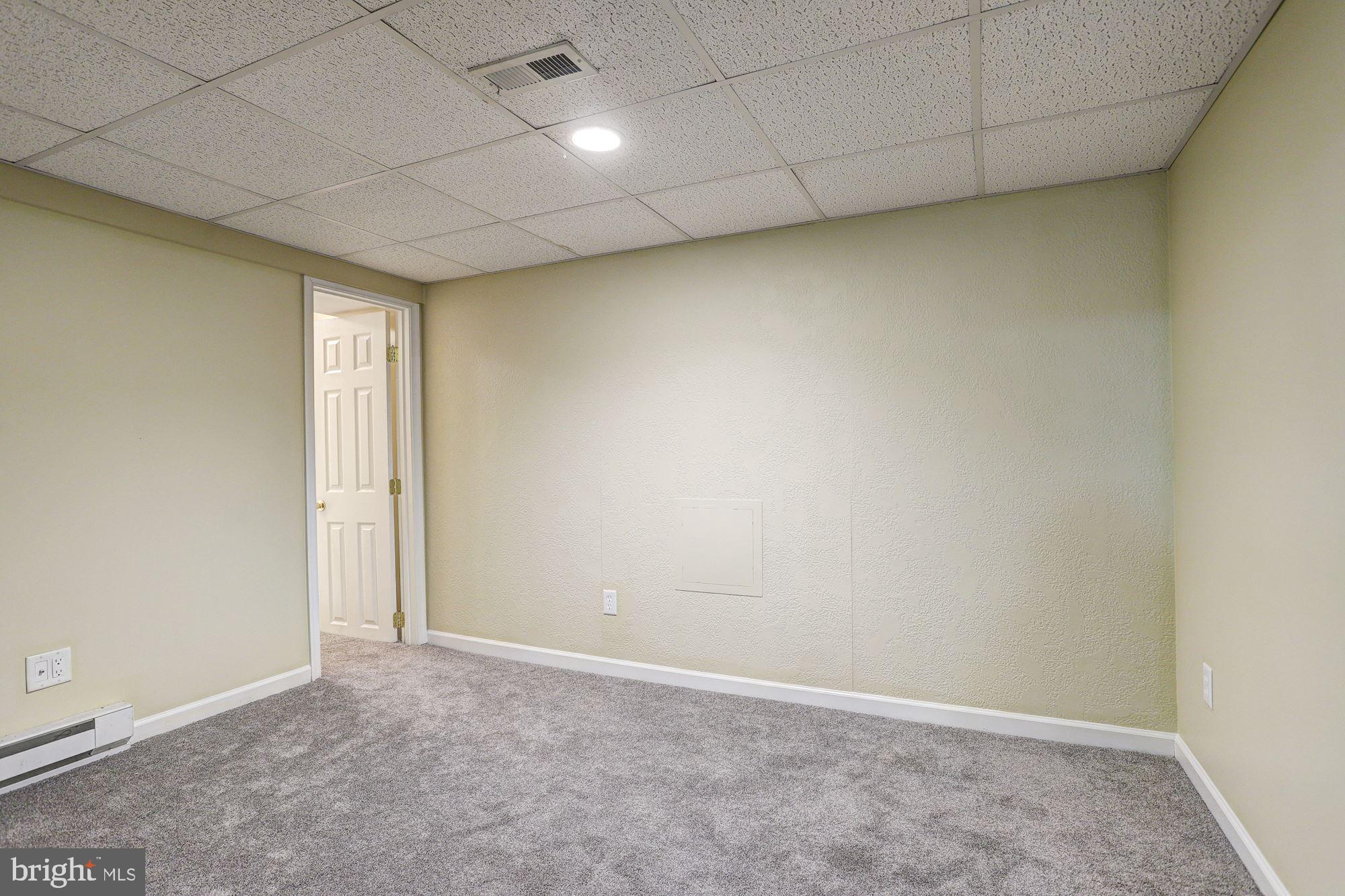 412 Leppo Road Westminster, MD 21158 - Photo 34 of 40 Office/Possible Bedroom