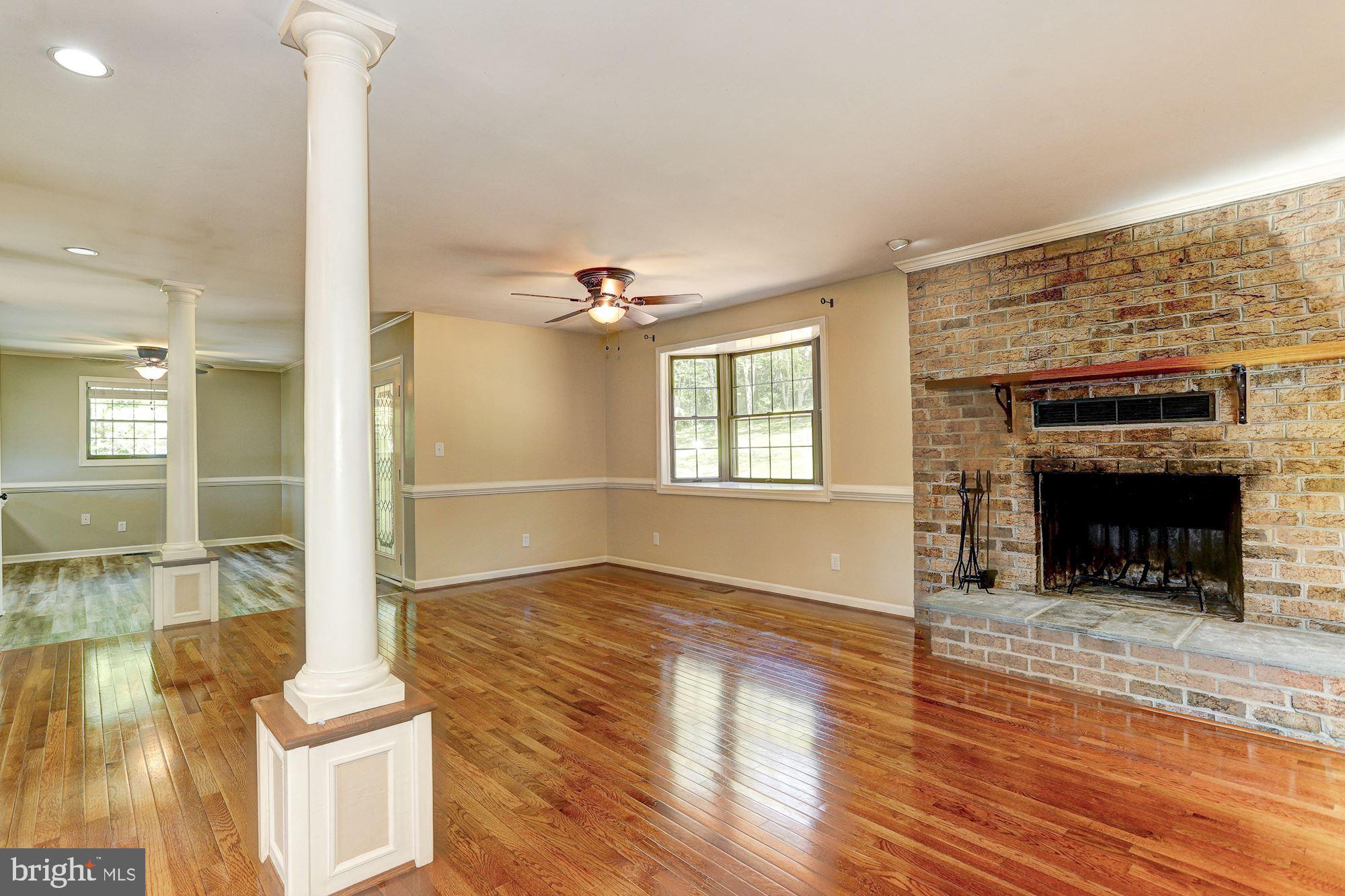 412 Leppo Road Westminster, MD 21158 - Photo 7 of 40 Living Room/Dining Room