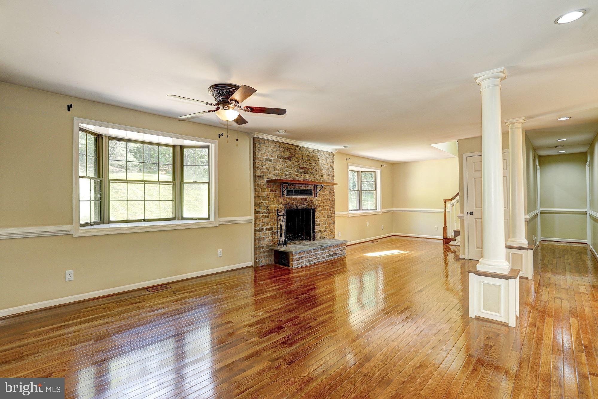 412 Leppo Road Westminster, MD 21158 - Photo 9 of 40 Living Room/Dining Room