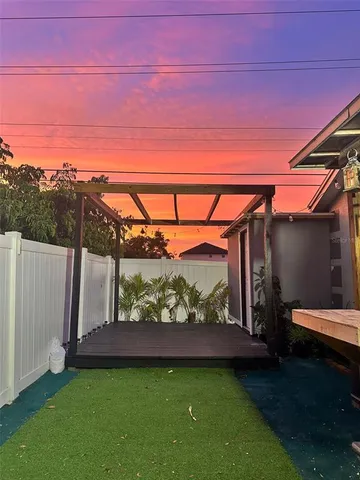 a view of outdoor space