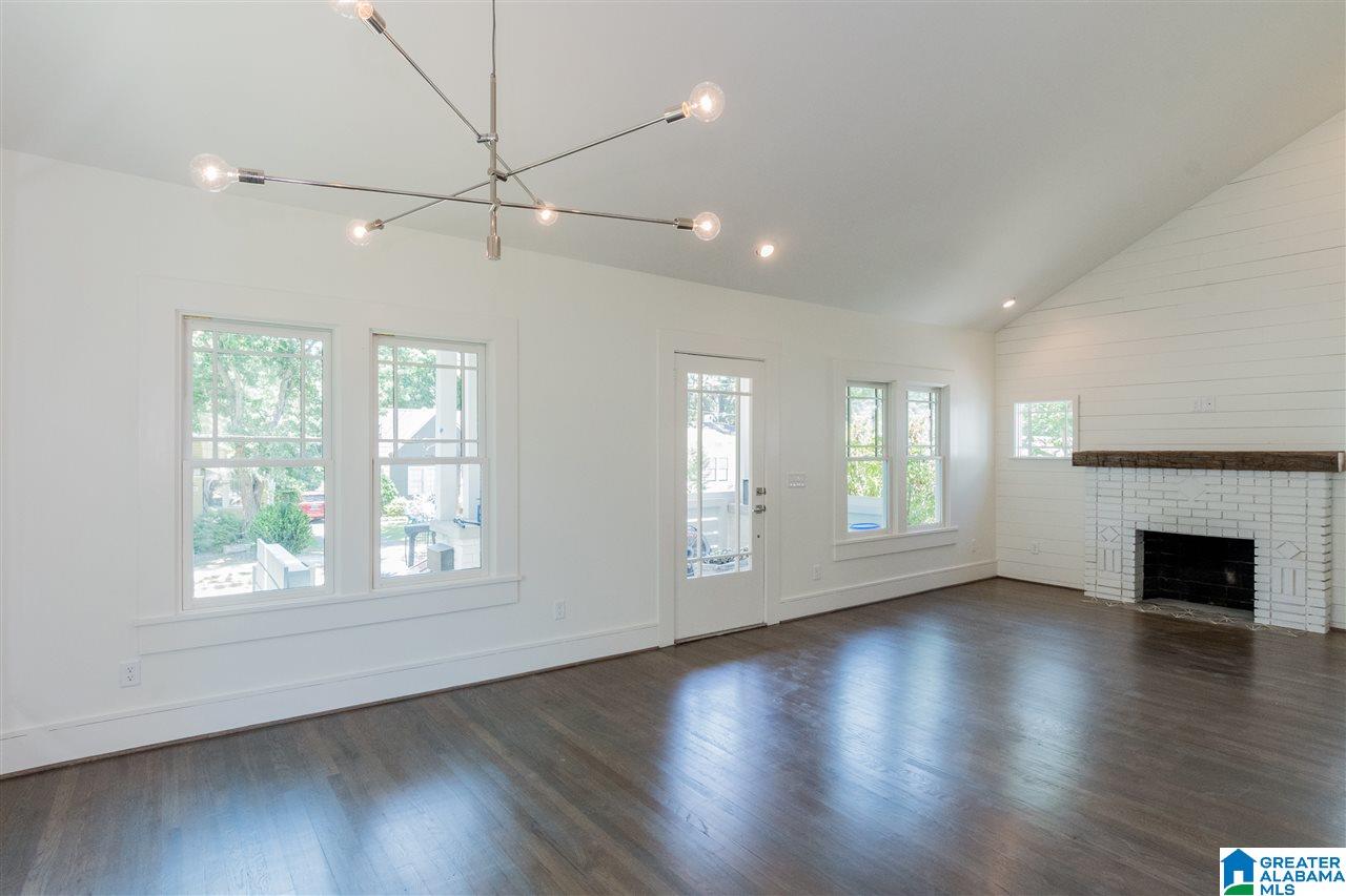 906 Stuart Street Birmingham, AL 35209 - Photo 3 of 39