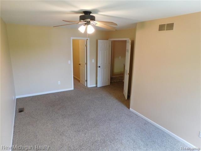 50547 Maurice Road, Unit 8 New Baltimore, MI 48047 - Photo 8 of 14