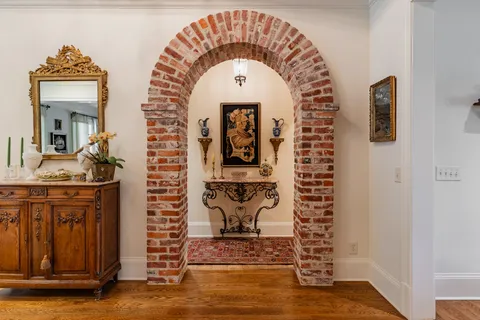 $5,800,000 | 6108 Robin Hill Road, Nashville, TN 37205