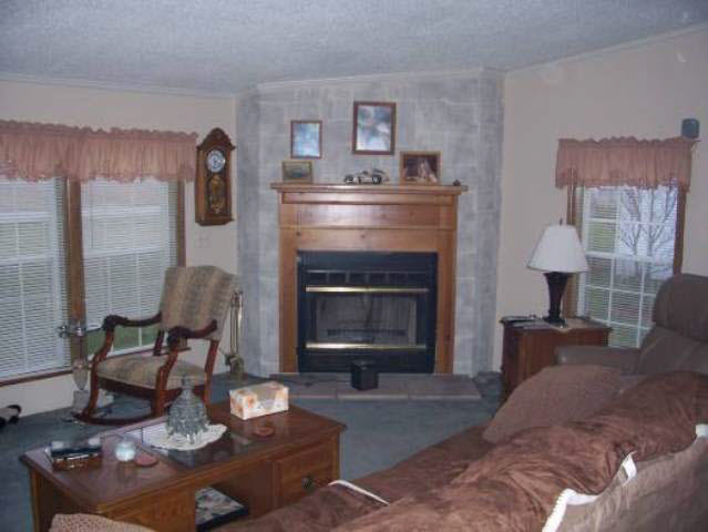 8176 West Windsor Road Farmland, IN 47340 - Photo 8 of 9 Gallery Image 8