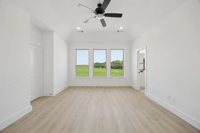 $559,900 | 108 Paradise Cove, Waxahachie, TX 75165