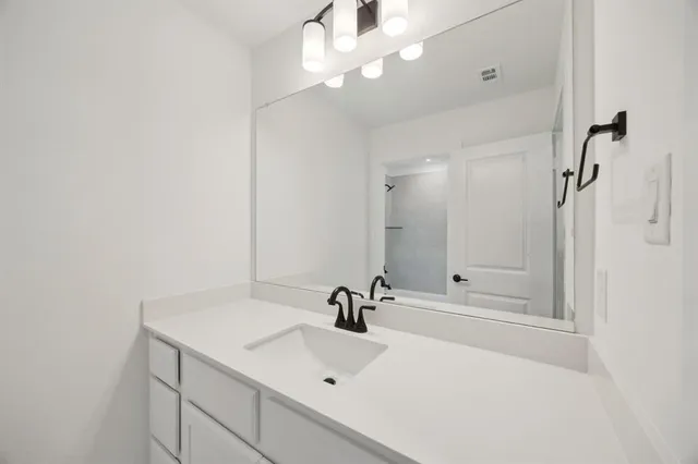 $559,900 | 108 Paradise Cove, Waxahachie, TX 75165