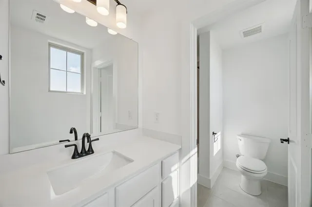 $559,900 | 108 Paradise Cove, Waxahachie, TX 75165