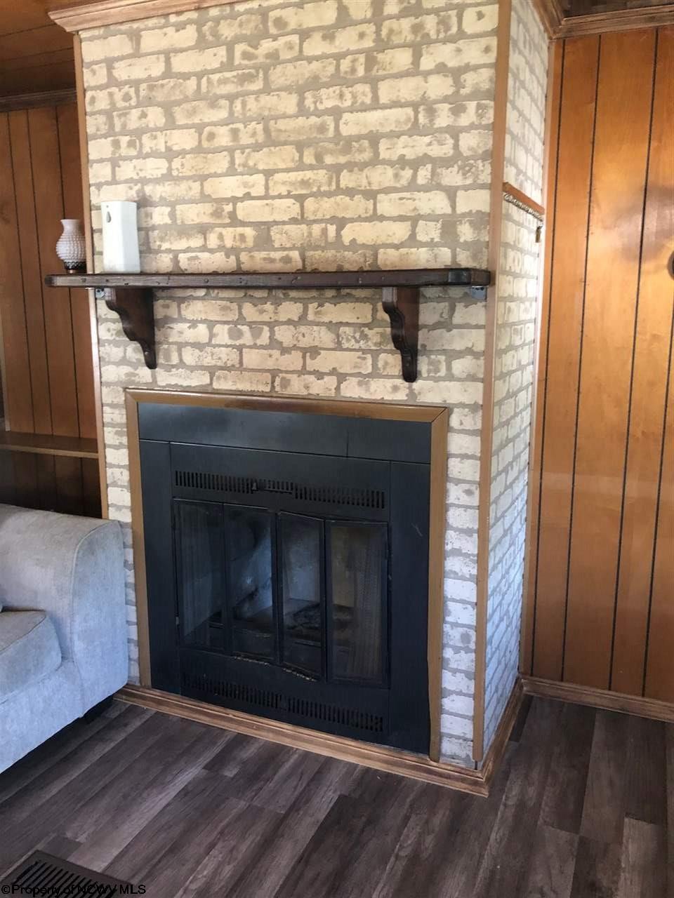 8232 Clarksburg Road Volga, WV 26238 - Photo 10 of 18 Gallery Image 10