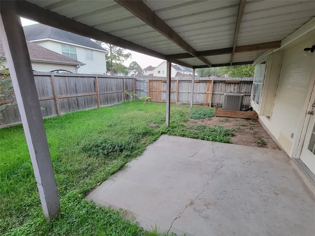 $2,000 | 11827 East Galwan Circle, Houston, TX 77070