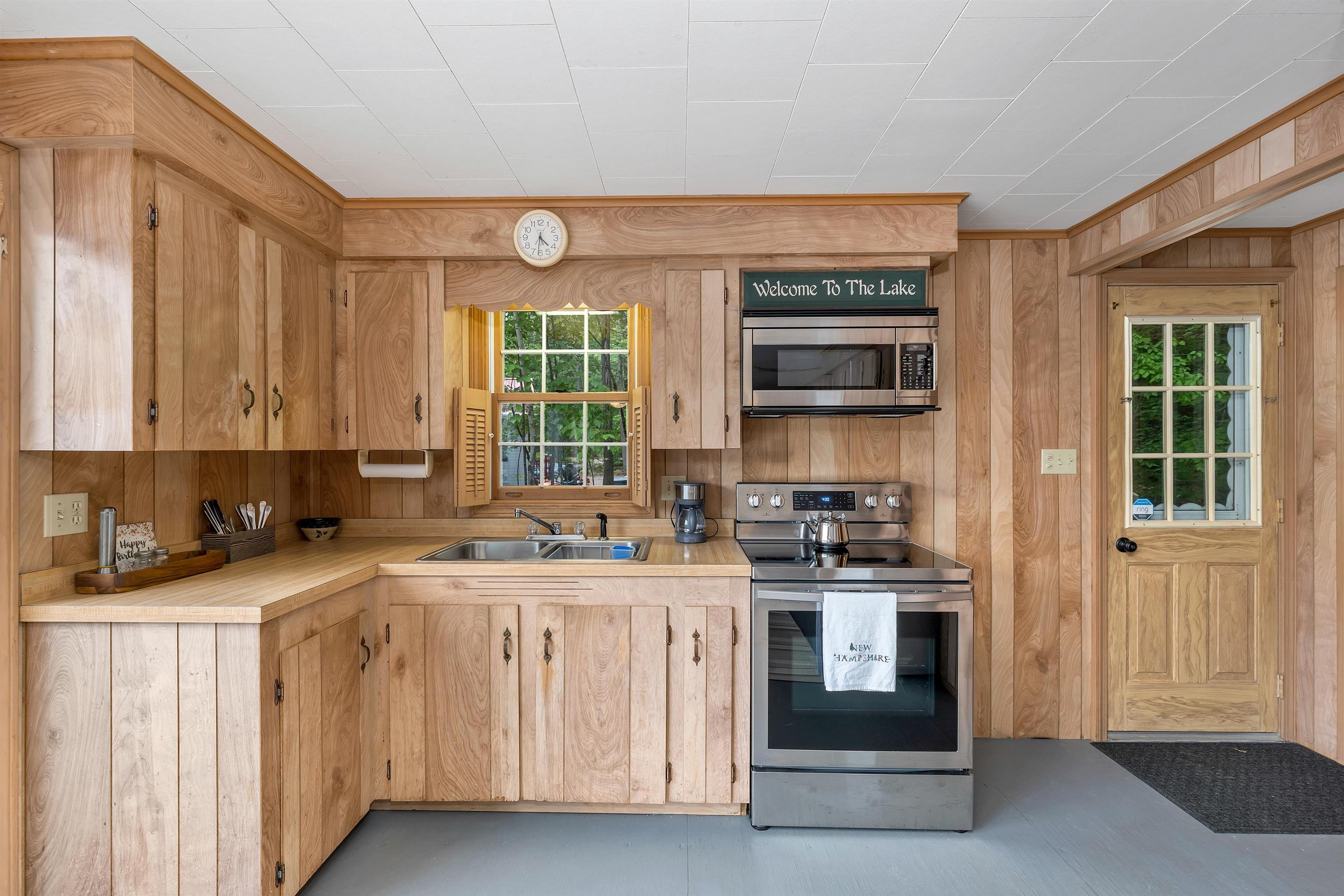 160 Fisher Road Wakefield, NH 03830 - Photo 8 of 35 Gallery Image 8