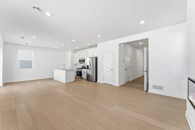 $409,985 | 10724 Henslowe Avenue South, Cottage Grove, MN 55016