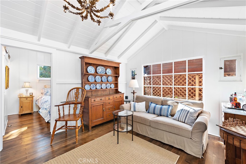 31521 Summit Road Laguna Beach, CA 92651 - Photo 11 of 21 Living room looking into the bedroom.