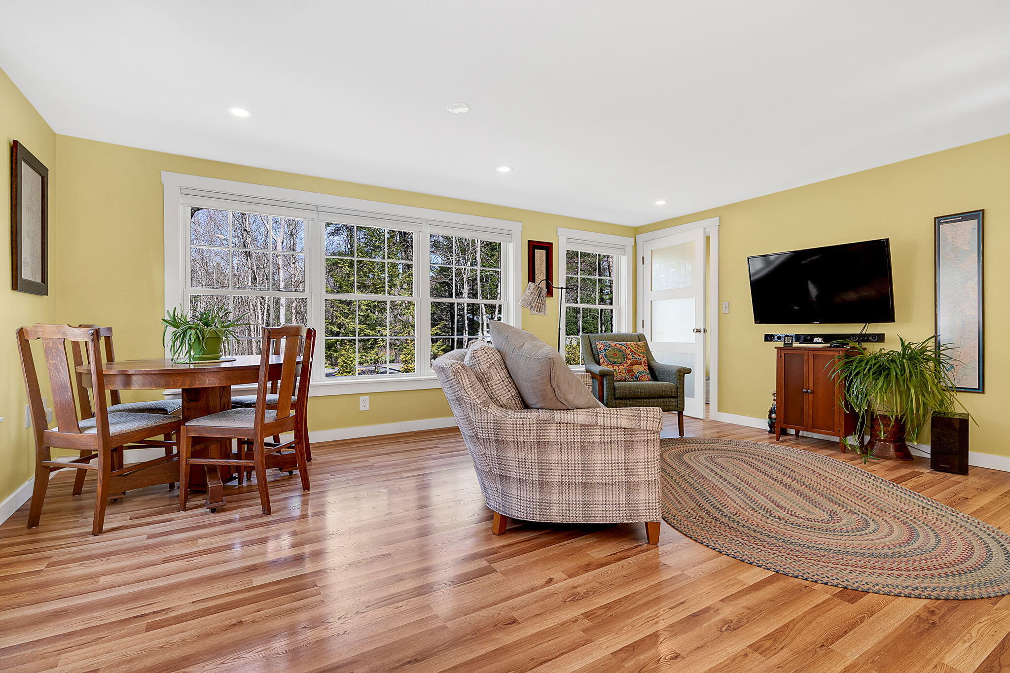 436 Runaround Pond Road Durham, ME 04222 - Photo 13 of 62 Living