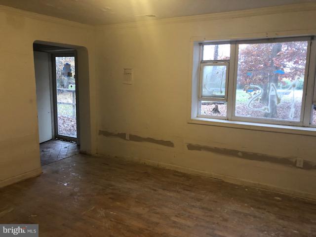 6300 Accokeek Road Brandywine, MD 20613 - Photo 7 of 16 Living room
