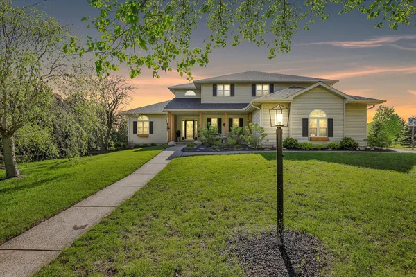 $474,990 | 701 Kimela Drive, Mahomet, IL 61853