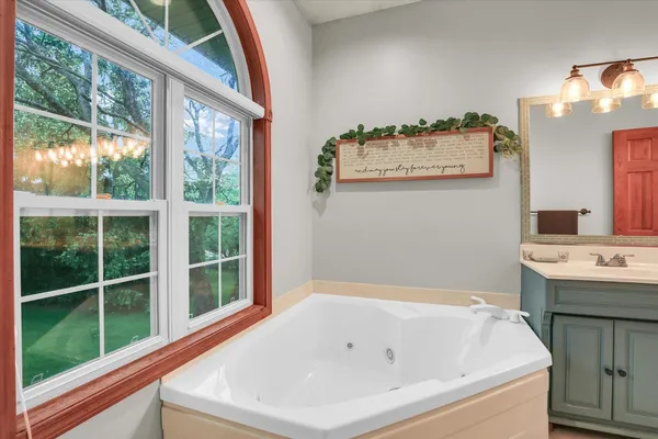 $474,990 | 701 Kimela Drive, Mahomet, IL 61853