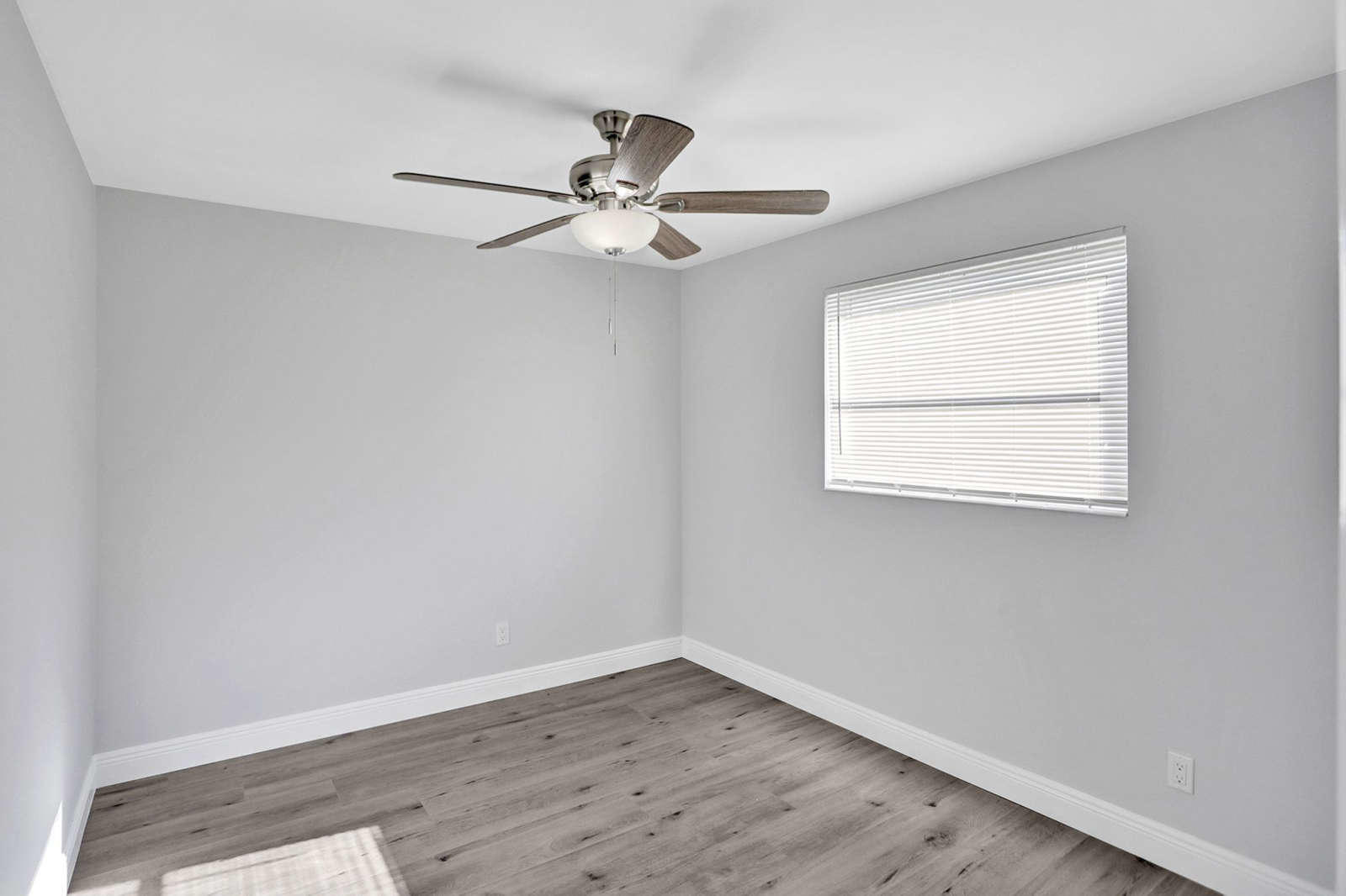 1111 West 4th Street Riviera Beach, FL 33404 - Photo 19 of 23 18