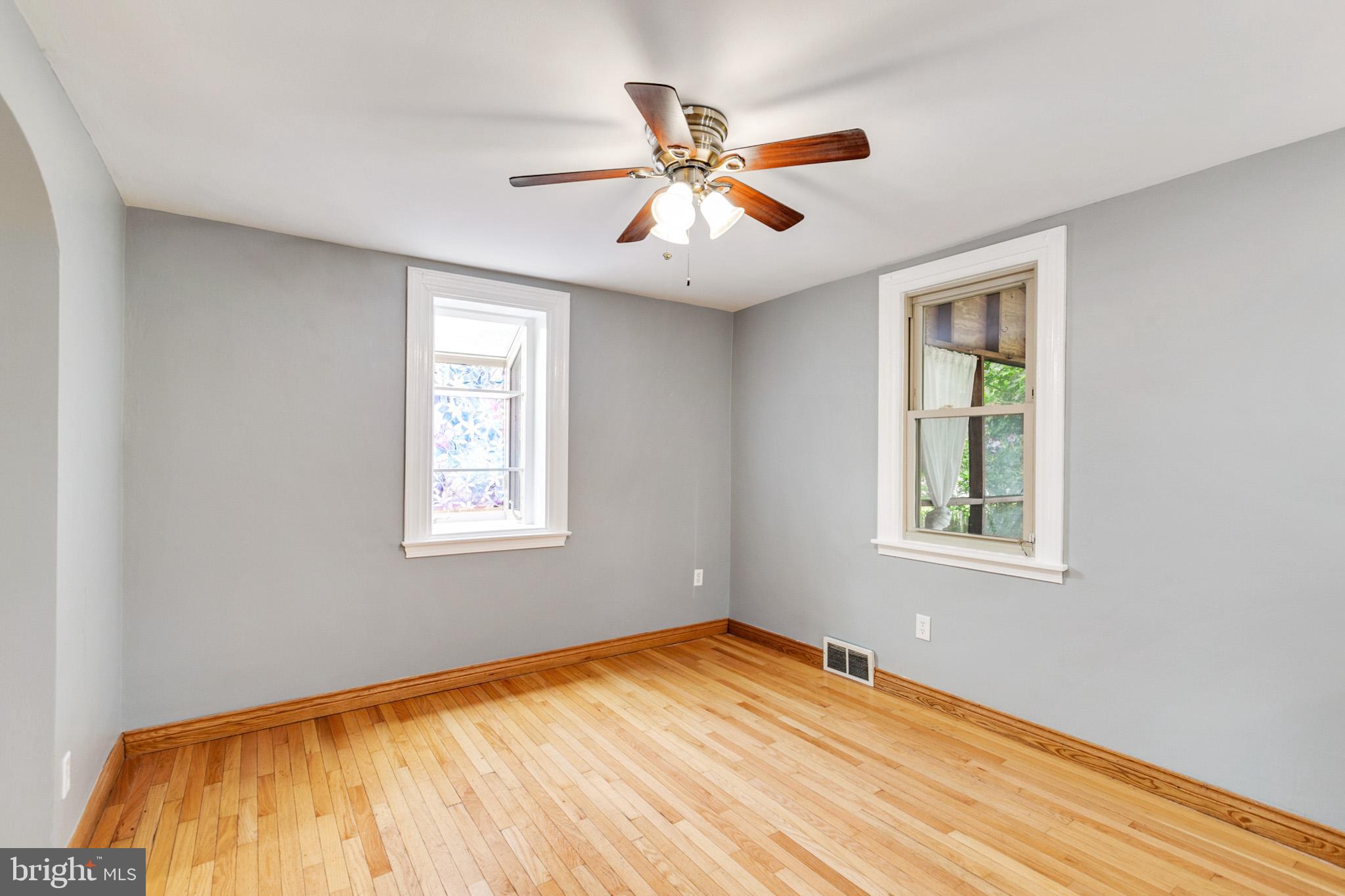 7806 Ridge Avenue Philadelphia, PA 19128 - Photo 17 of 46