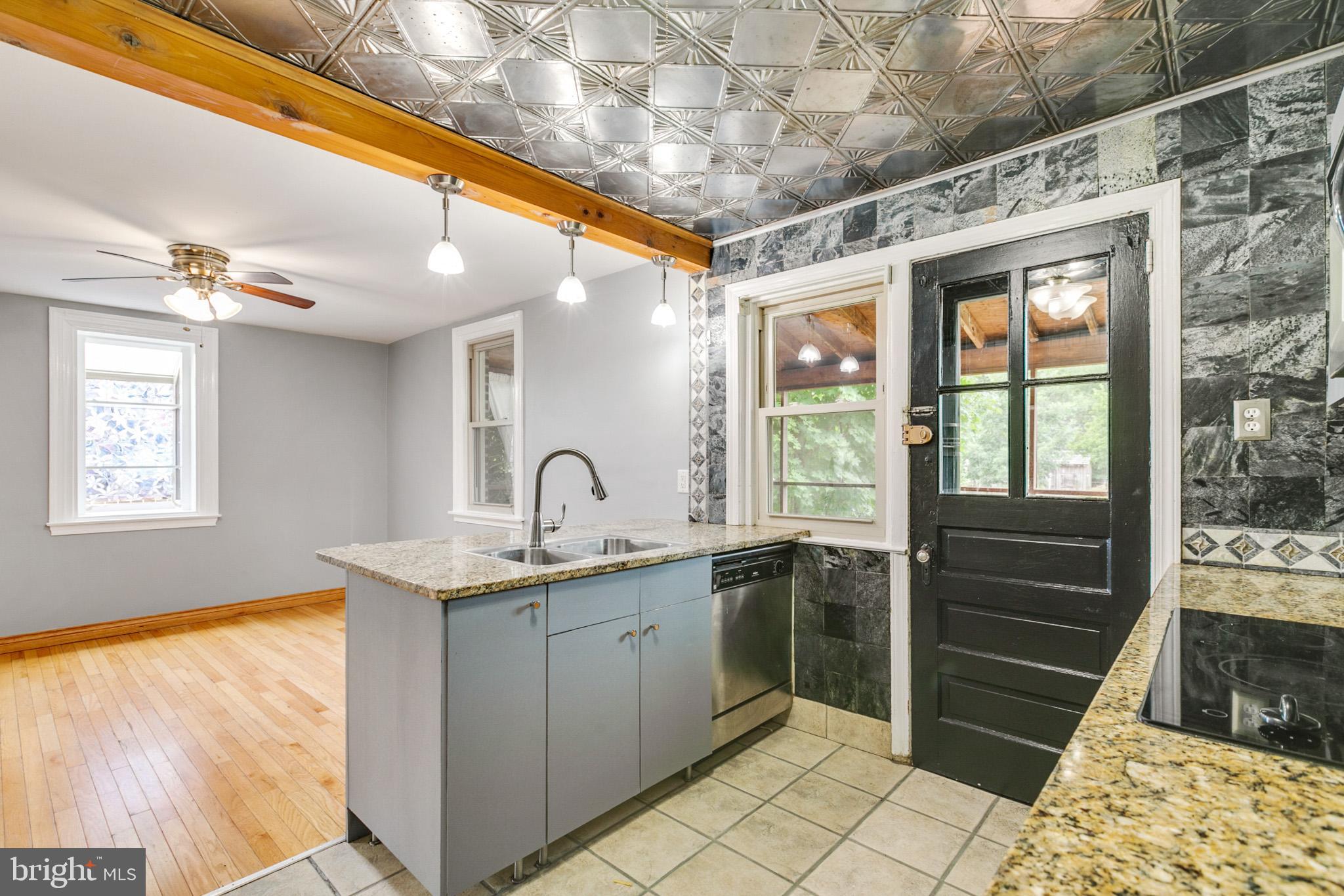 7806 Ridge Avenue Philadelphia, PA 19128 - Photo 18 of 46