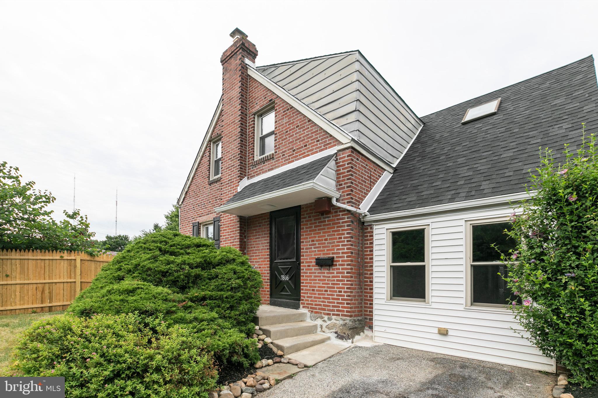 7806 Ridge Avenue Philadelphia, PA 19128 - Photo 3 of 46