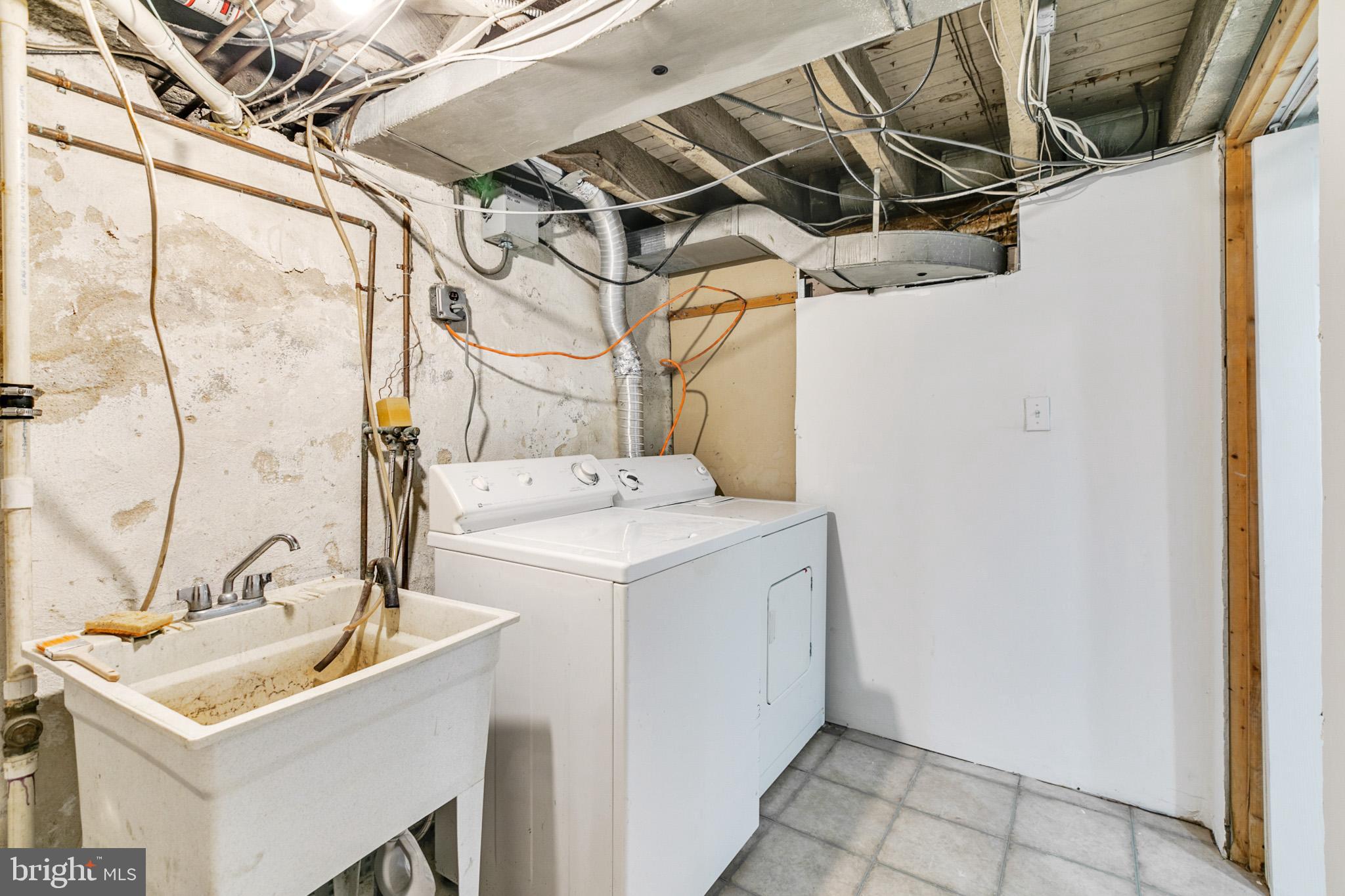 7806 Ridge Avenue Philadelphia, PA 19128 - Photo 35 of 46