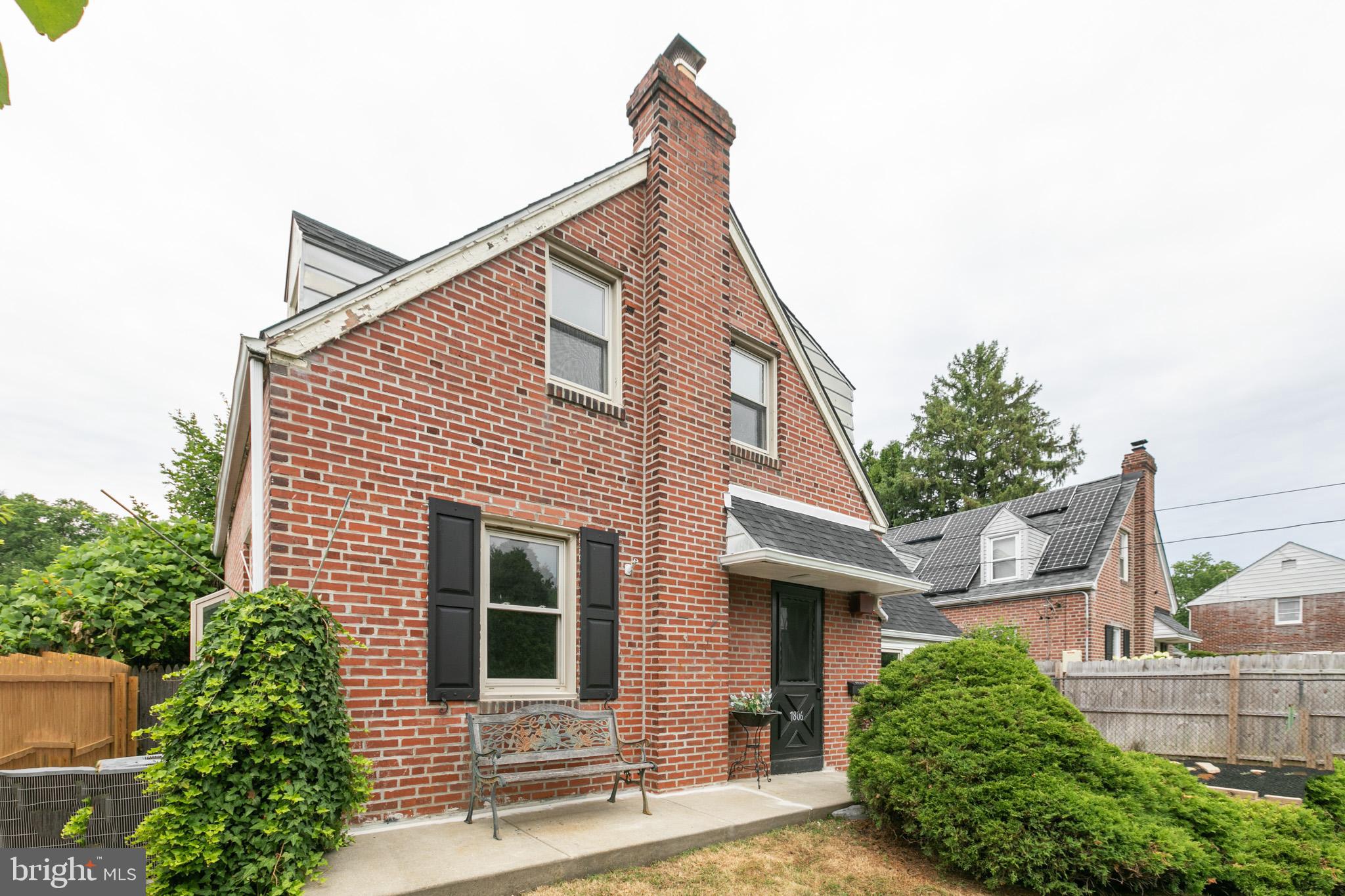 7806 Ridge Avenue Philadelphia, PA 19128 - Photo 5 of 46