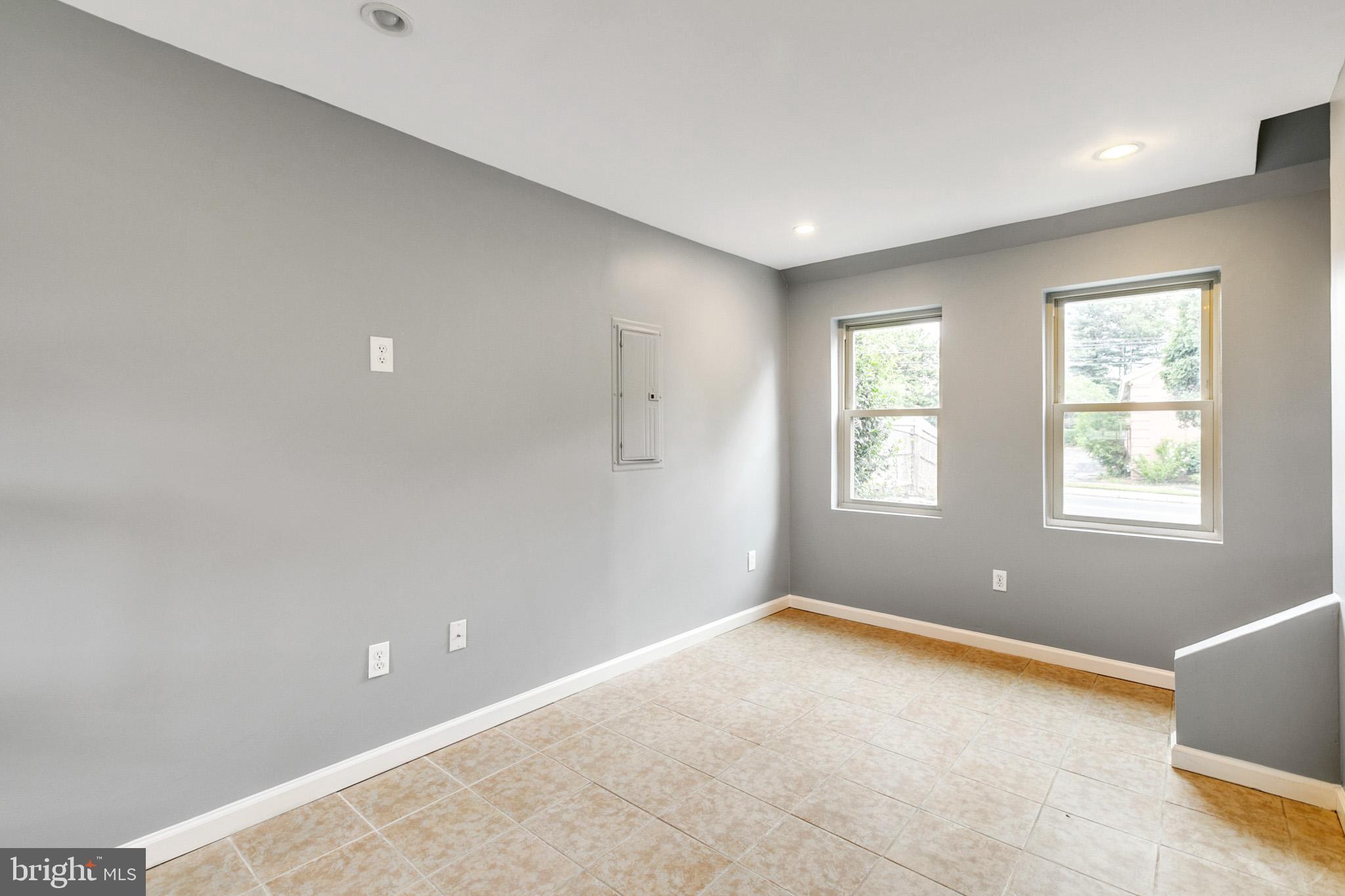 7806 Ridge Avenue Philadelphia, PA 19128 - Photo 7 of 46