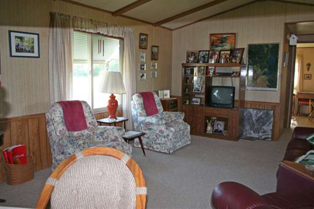 802 Yergens Road Newport, WA 99156 - Photo 5 of 9
