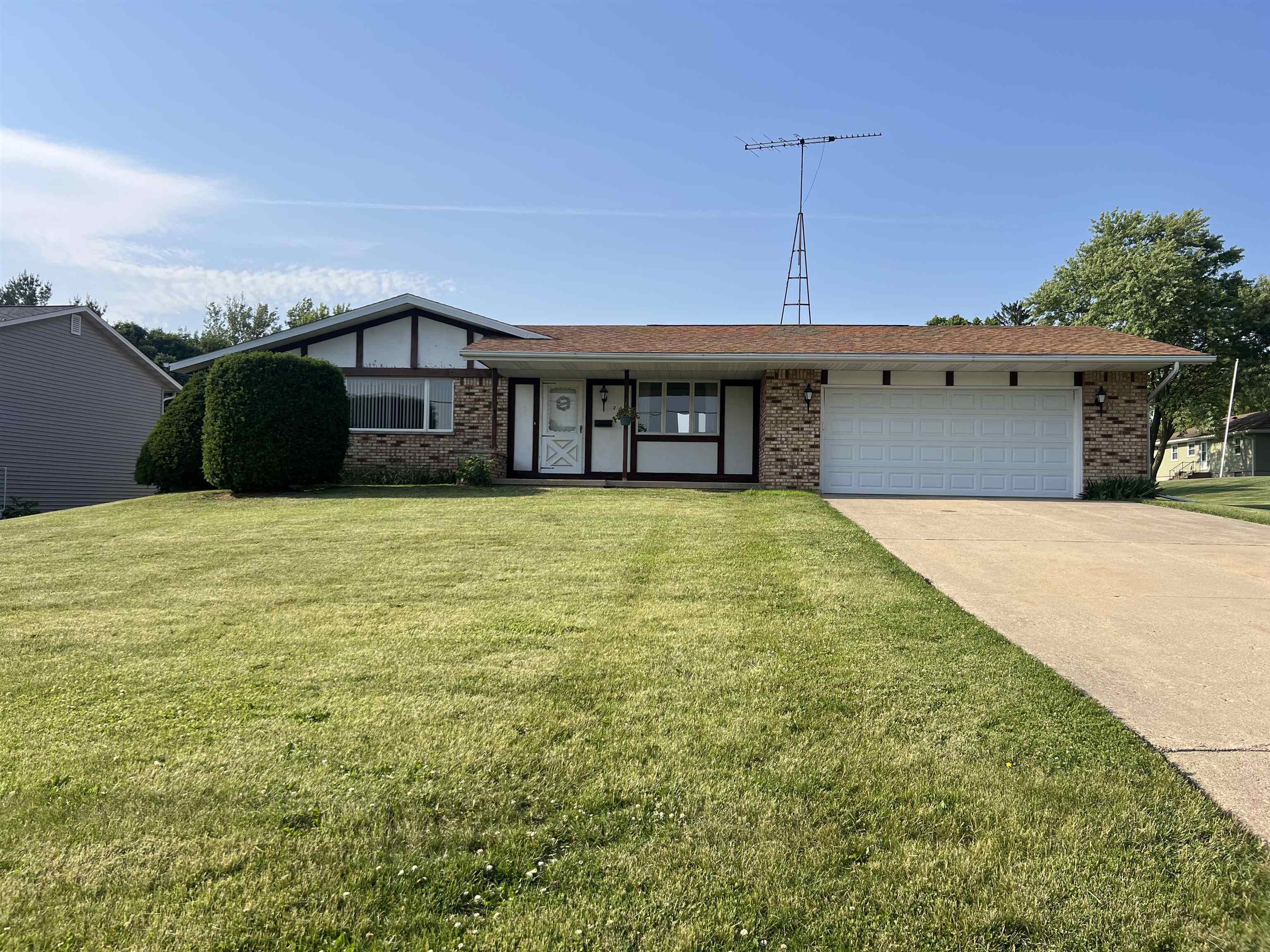 217 West Townline Road Lena, IL 61048 - Photo 1 of 21