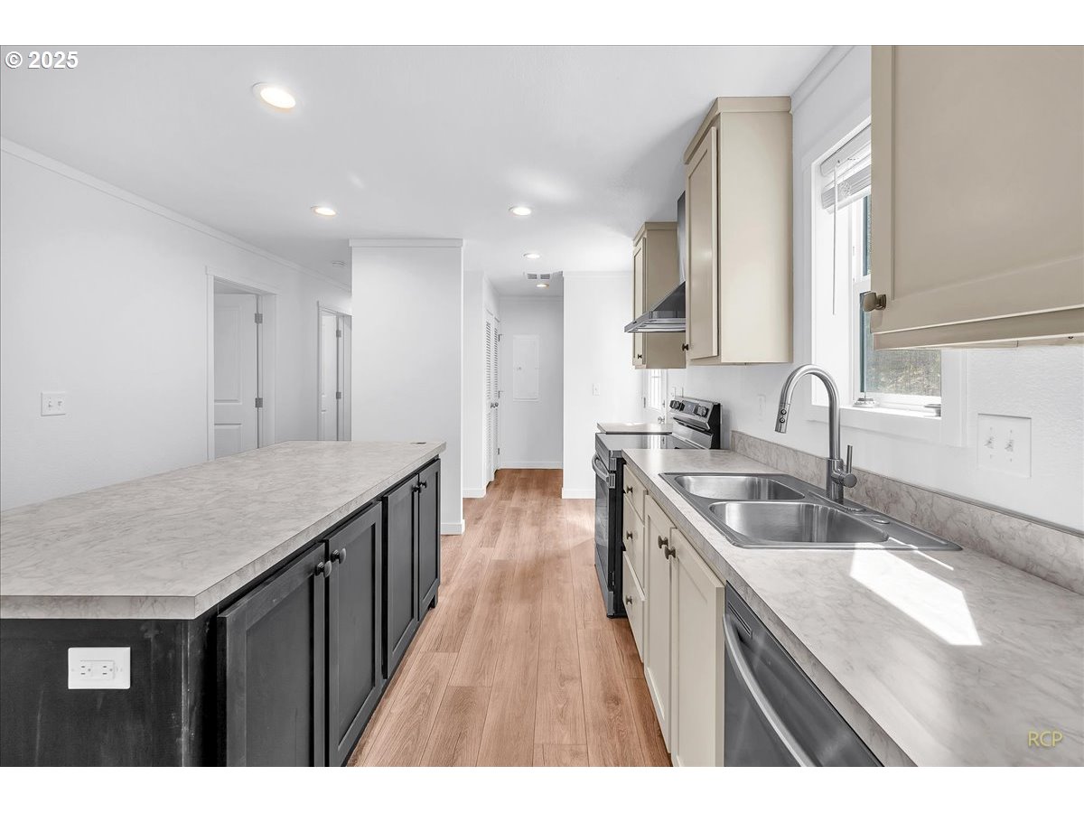 144 South 6th Street St. Helens, OR 97051 - Photo 9 of 29