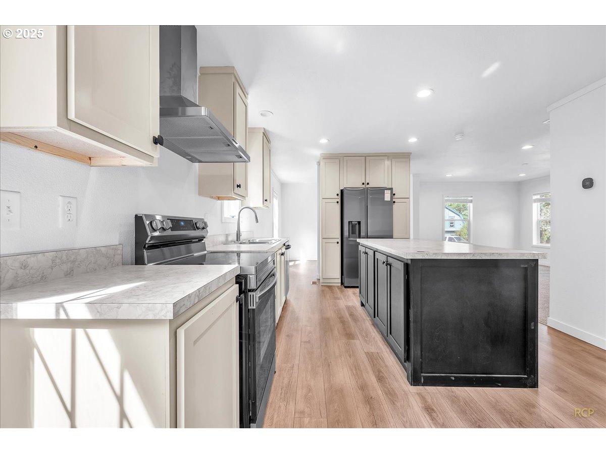 144 South 6th Street St. Helens, OR 97051 - Photo 10 of 29