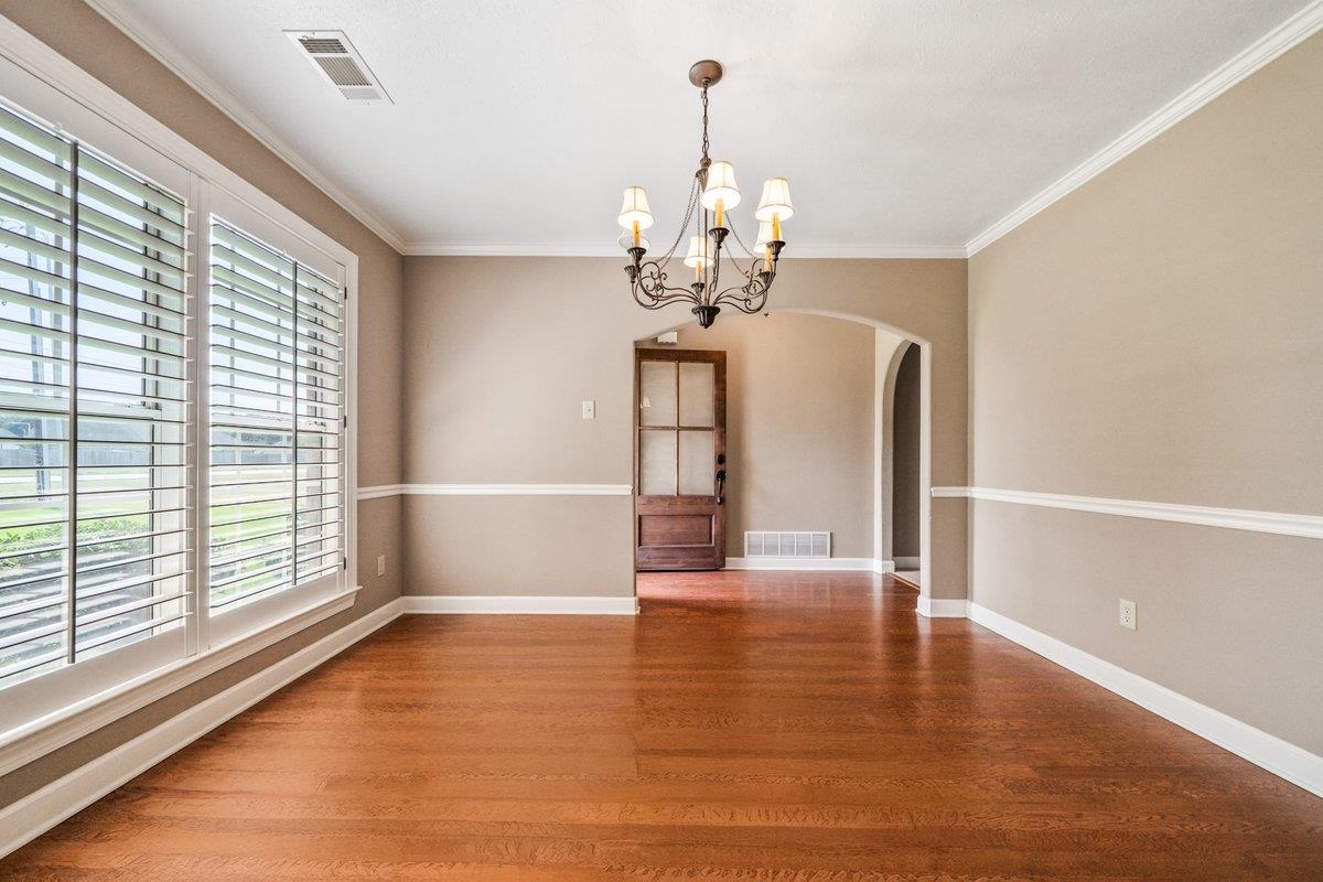 583 Rosemark Road Atoka, TN 38004 - Photo 6 of 25 a view of a livingroom with wooden floor