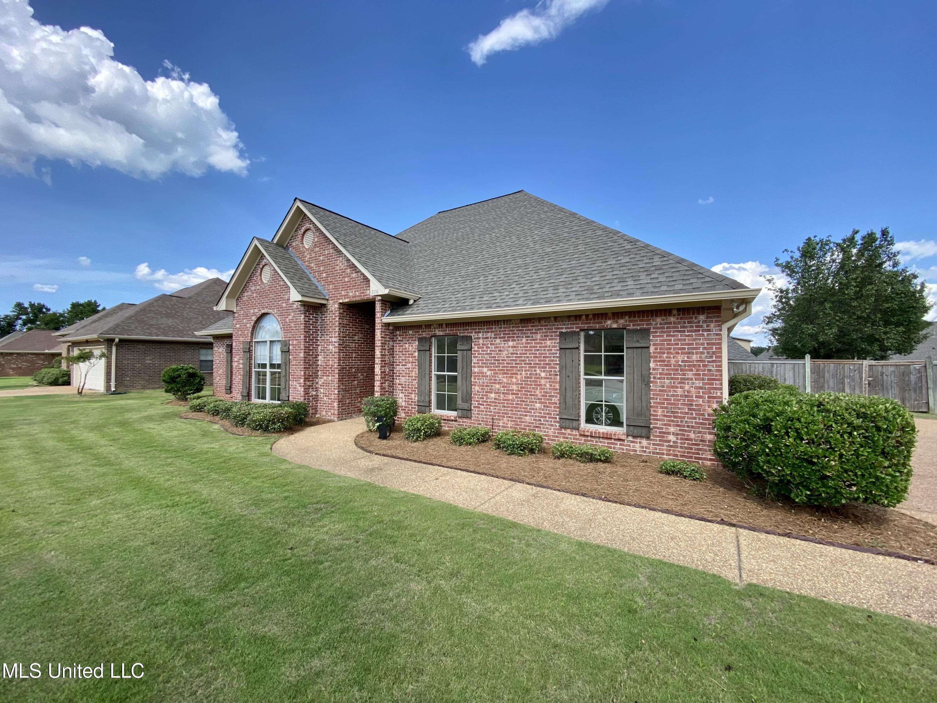 216 Cres Ridge Drive Madison, MS 39110 - Photo 1 of 36 IMG_7148