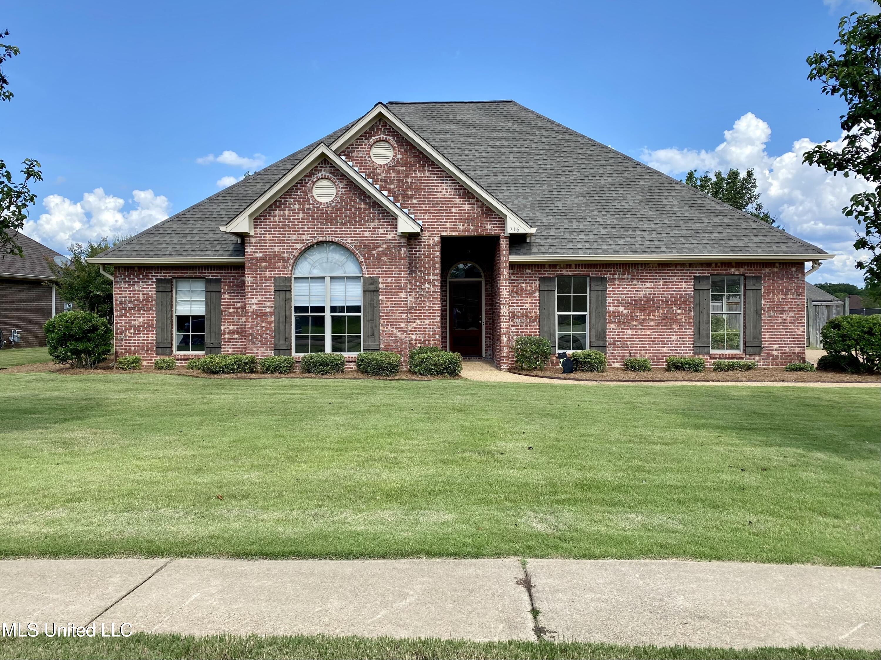 216 Cres Ridge Drive Madison, MS 39110 - Photo 2 of 36 IMG_7147