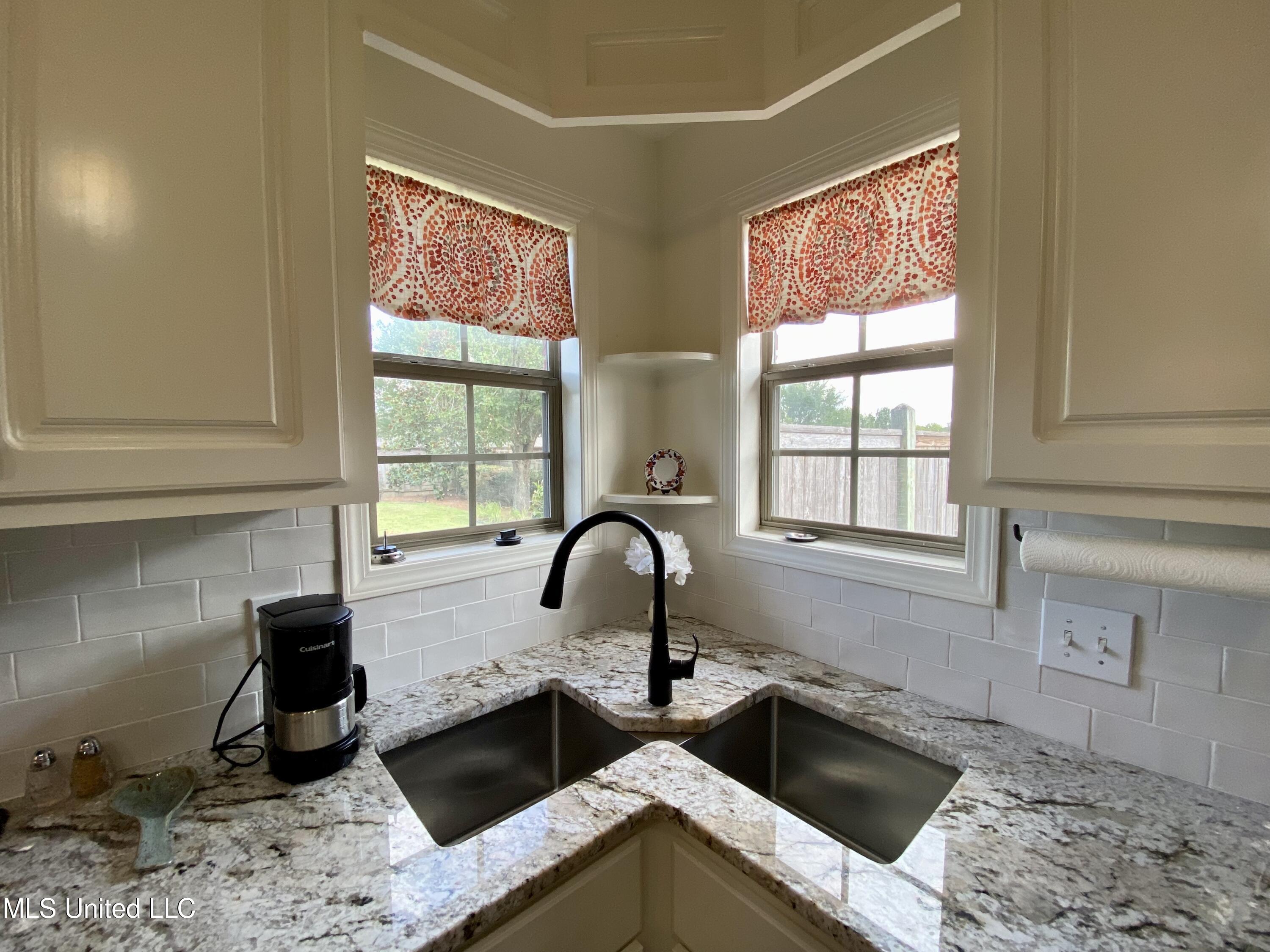216 Cres Ridge Drive Madison, MS 39110 - Photo 10 of 36 IMG_7151