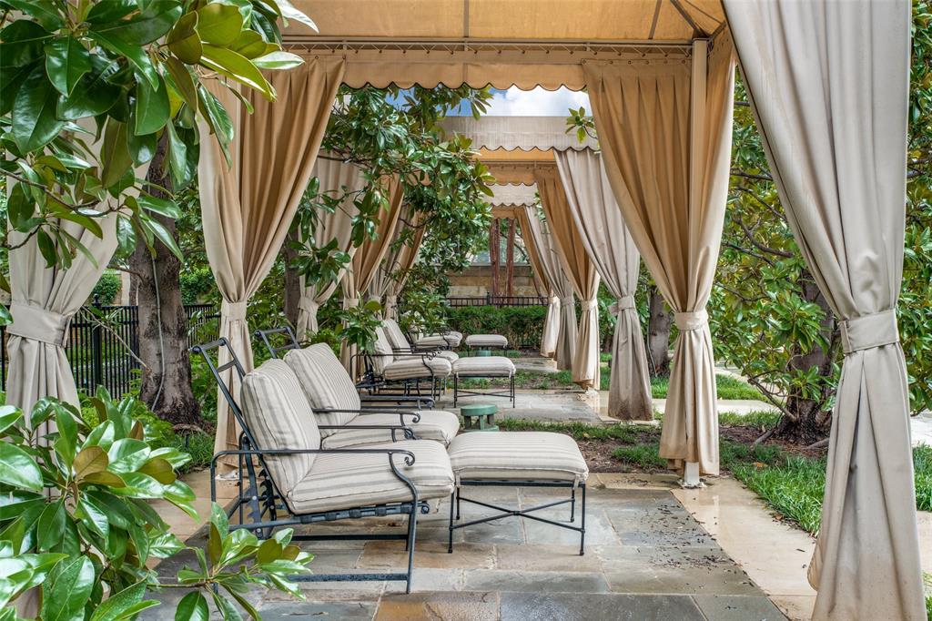 3505 Turtle Creek Boulevard, Unit 5A Dallas, TX 75219 - Photo 25 of 28 View of patio / terrace featuring outdoor lounge area