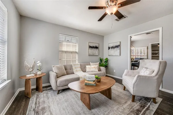 $249,900 | 629 Park Lane, Denton, TX 76205