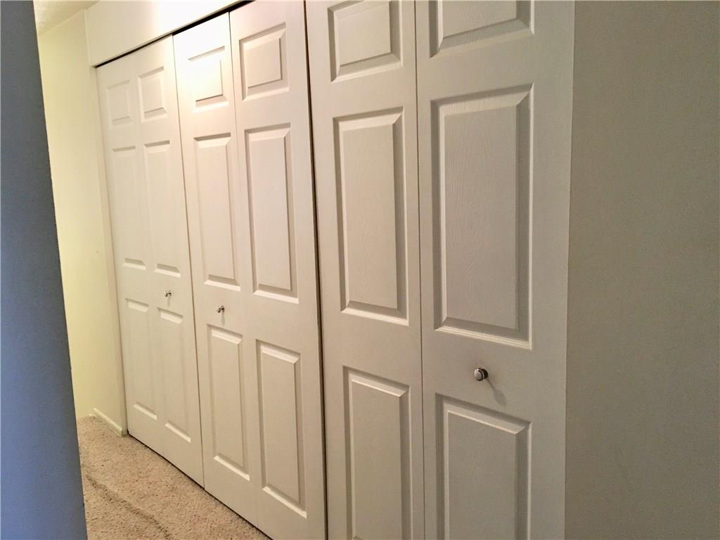 312 Ridge Point Circle Bridgeville, PA 15017 - Photo 12 of 16 Gallery Image 12