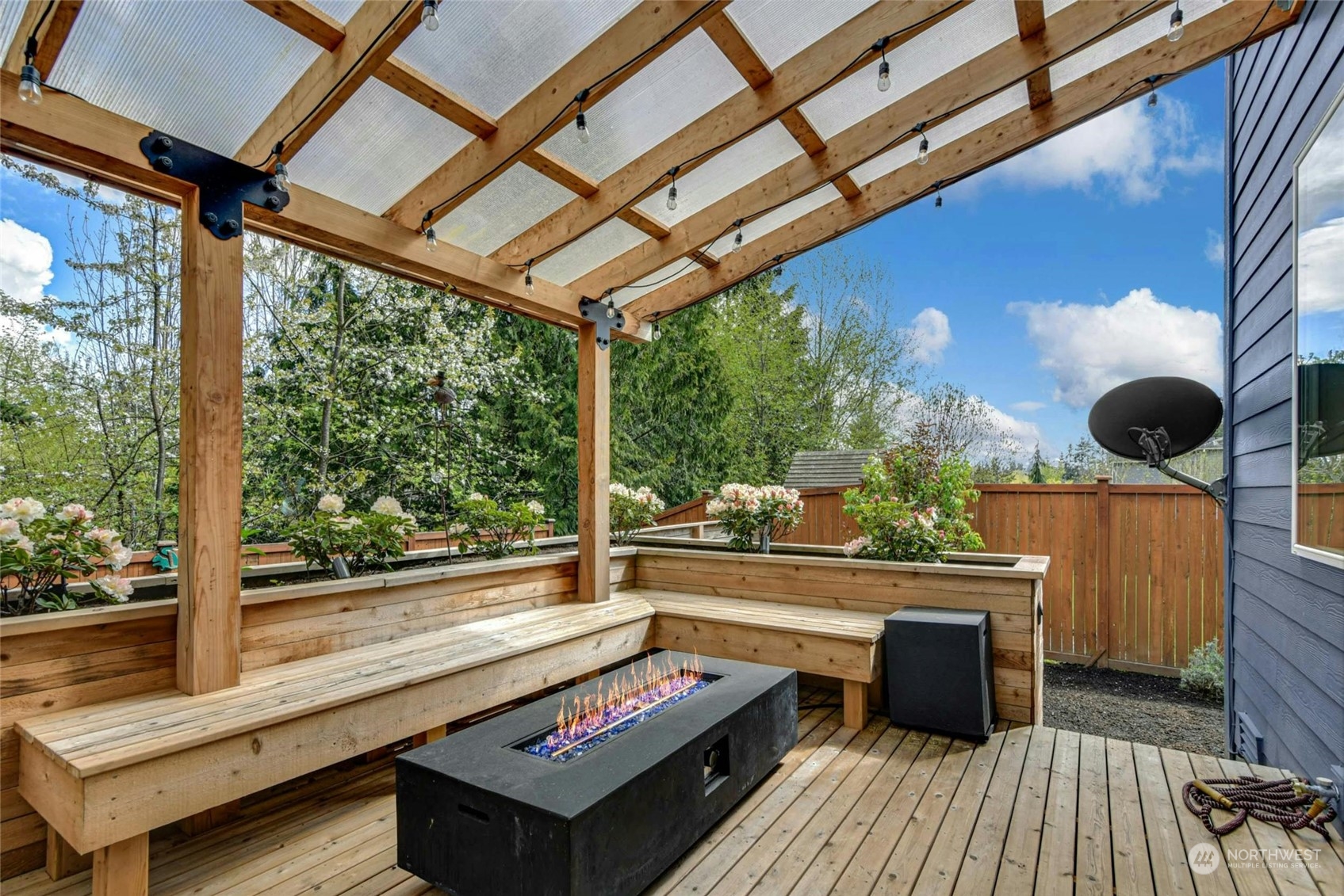 23815 3rd Drive Southeast Bothell, WA 98021 - Photo 33 of 37 a outdoor view with a sitting space