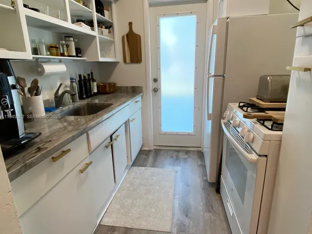 $1,800 | South of Fifth, Miami Beach, FL 33139