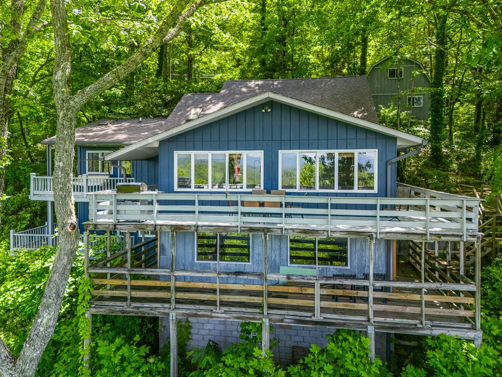 175 Pine Ridge Drive Andrews, NC 28901 - Photo 3 of 97