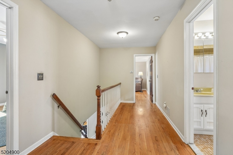 31 Branko Road Berkeley Heights, NJ 07922 - Photo 16 of 35