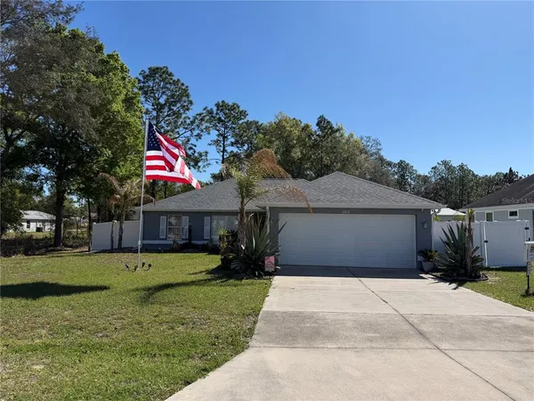 $319,999 | 16105 Southeast 89th Court, Summerfield, FL 34491