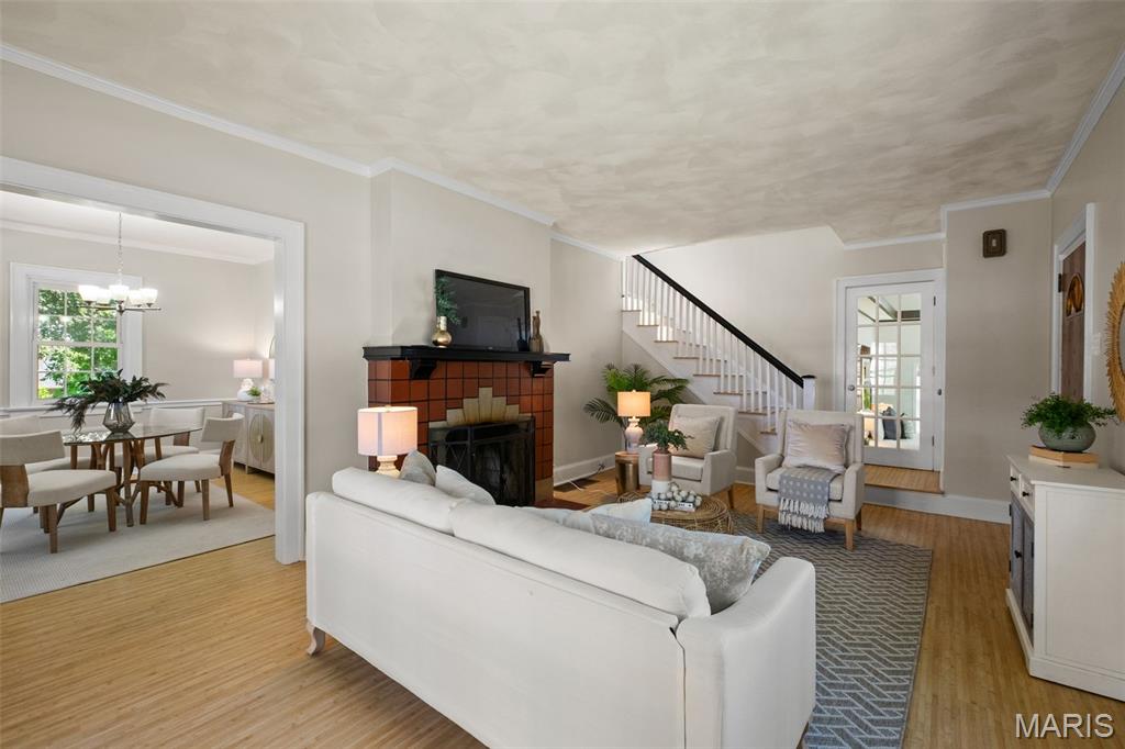 816 South Sappington Road St. Louis, MO 63126 - Photo 11 of 57 Gallery Image 11