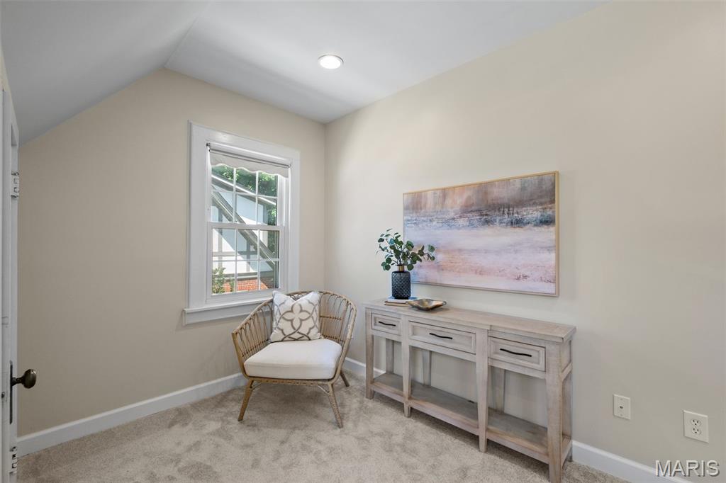816 South Sappington Road St. Louis, MO 63126 - Photo 29 of 57 Gallery Image 29